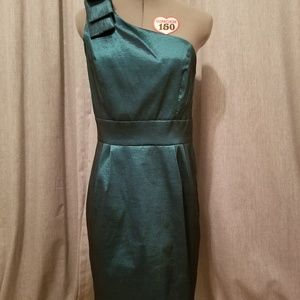 Shiny emerald green party dress